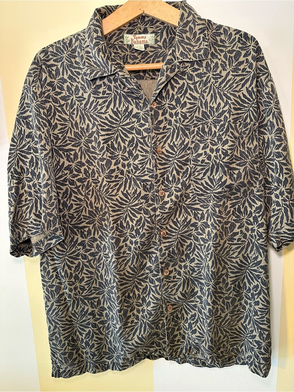 Tommy Bahama Blue Leaf-Print Short-Sleeve Button-Up Shirt